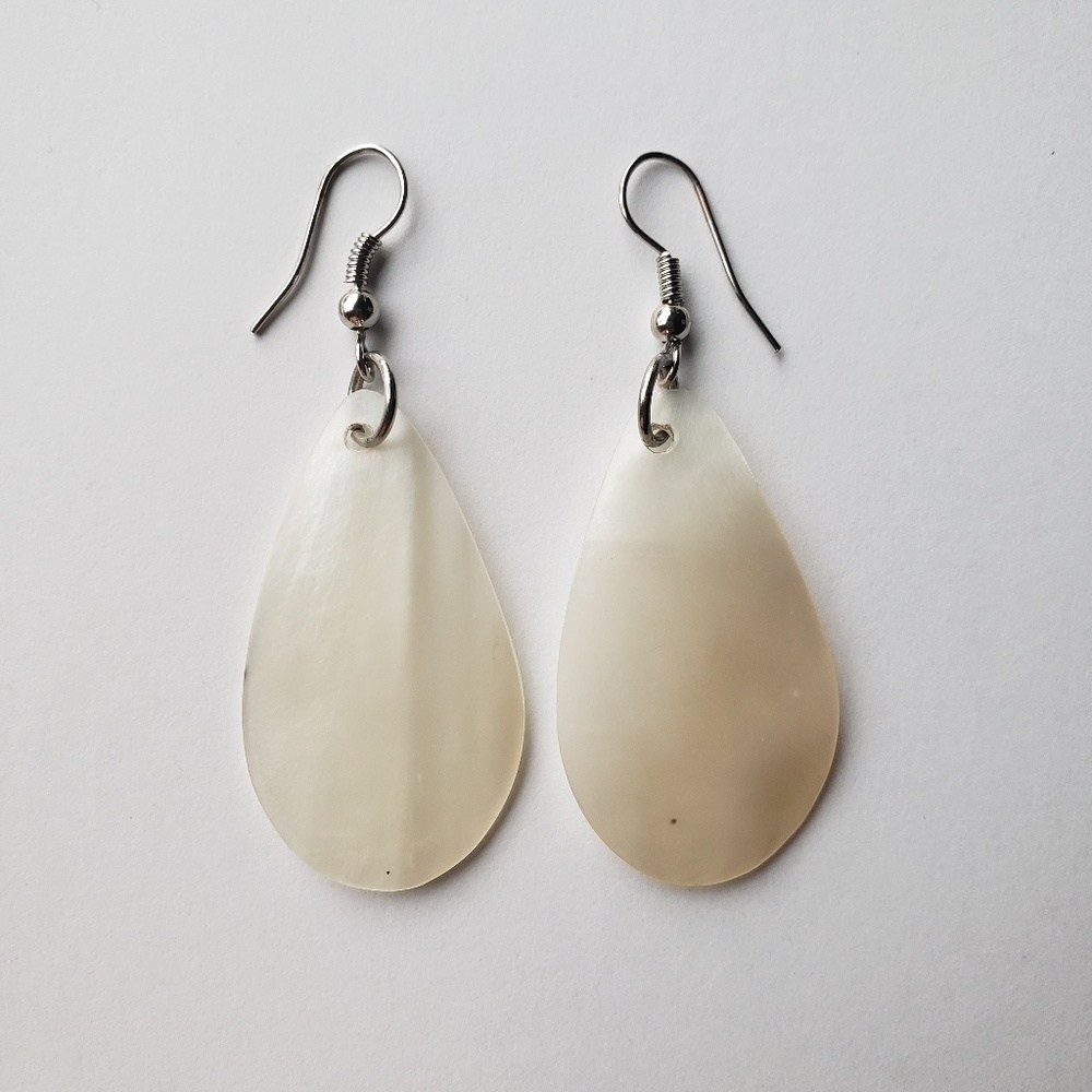 ❌SOLD! Pearl Drop Earrings
